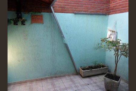 Casa à venda com 102m², 2 quartos e 2 vagas