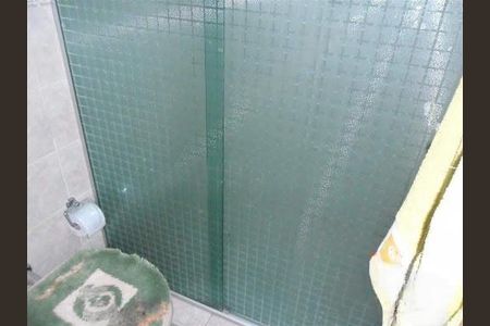 Casa à venda com 102m², 2 quartos e 2 vagas