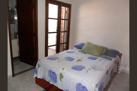 Casa à venda com 102m², 2 quartos e 2 vagas
