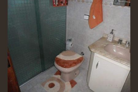 Casa à venda com 102m², 2 quartos e 2 vagas