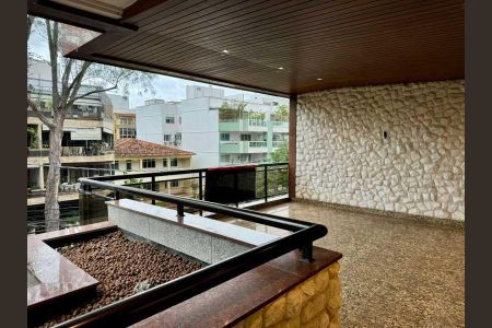 Apartamento à venda com 185m², 3 quartos e 4 vagas