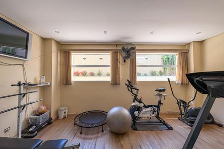 Apartamento à venda com 112m², 4 quartos e 2 vagas Apartamento à venda com 112m², 4 quartos e 2 vagasÁrea comum - Academia
