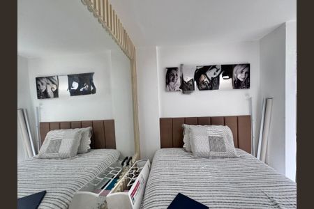 Apartamento à venda com 126m², 3 quartos e 2 vagas Apartamento à venda com 126m², 3 quartos e 2 vagasSuíte 2