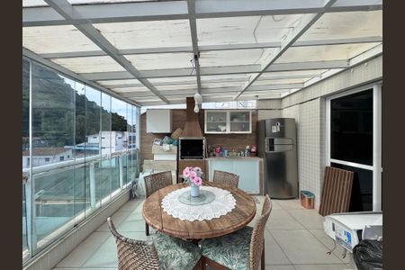 Apartamento à venda com 126m², 3 quartos e 2 vagas Apartamento à venda com 126m², 3 quartos e 2 vagasTerraço