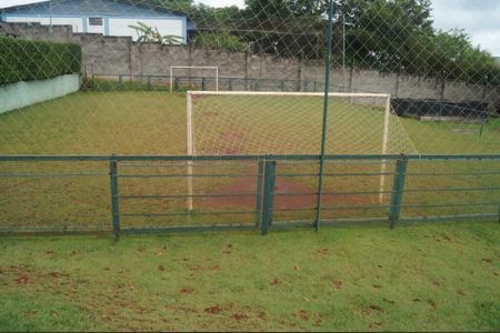 Casa de condomínio à venda com 240m², 3 quartos e 4 vagas