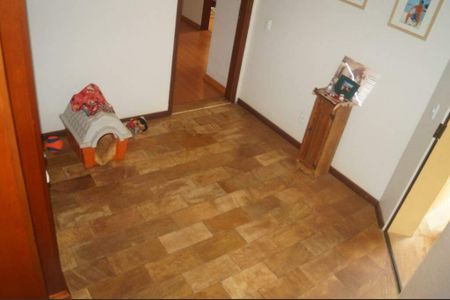 Casa de condomínio à venda com 240m², 3 quartos e 4 vagas