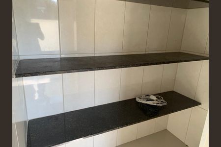 Casa de condomínio à venda com 179m², 3 quartos e 4 vagas