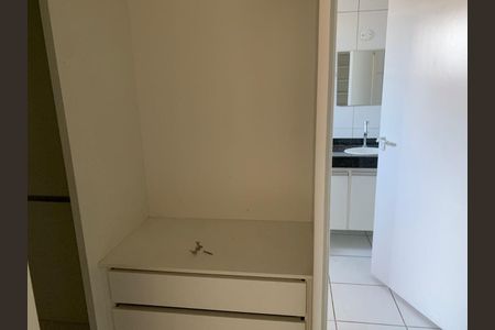 Casa de condomínio à venda com 179m², 3 quartos e 4 vagas