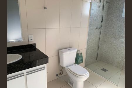 Casa de condomínio à venda com 179m², 3 quartos e 4 vagas