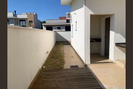 Casa de condomínio à venda com 179m², 3 quartos e 4 vagas