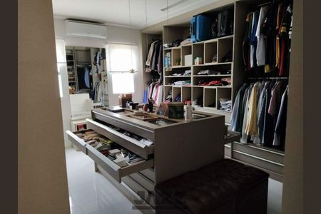 Casa de condomínio à venda com 500m², 4 quartos e 4 vagas