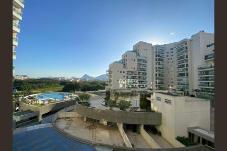 Apartamento à venda com 85m², 2 quartos e 1 vaga Apartamento à venda com 85m², 2 quartos e 1 vagaVaranda - Sala