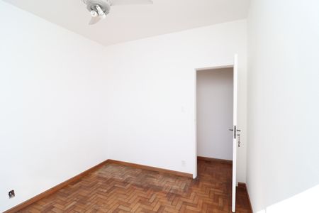 Apartamento à venda com 75m², 2 quartos e 1 vagaQuarto 2