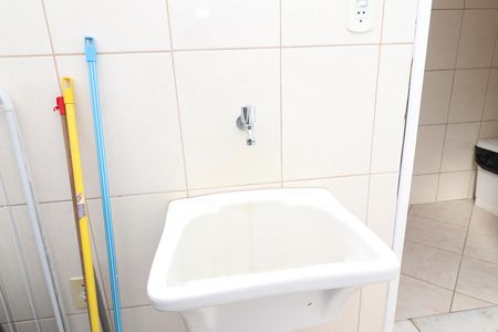 Apartamento à venda com 75m², 2 quartos e 1 vagaÁrea de Serviço