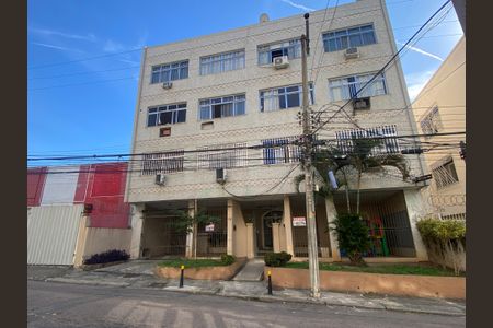 Apartamento à venda com 75m², 2 quartos e 1 vagaFachada