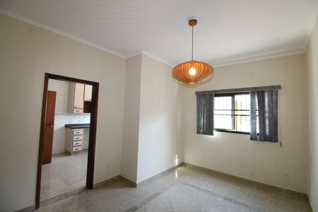 Casa para alugar com 420m², 4 quartos e 2 vagasSala