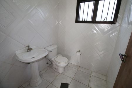 Casa para alugar com 420m², 4 quartos e 2 vagasBanheiro 2