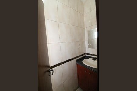 Casa para alugar com 420m², 4 quartos e 2 vagasBanheiro 1