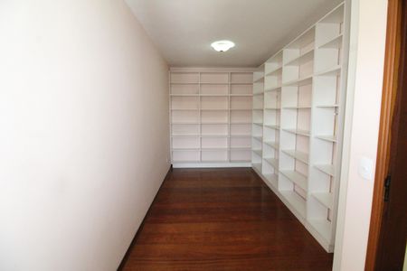 Casa para alugar com 420m², 4 quartos e 2 vagasQuarto 1