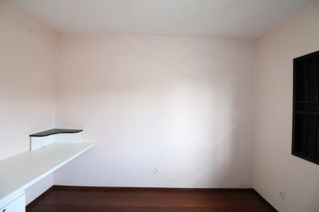 Casa para alugar com 420m², 4 quartos e 2 vagasQuarto 2