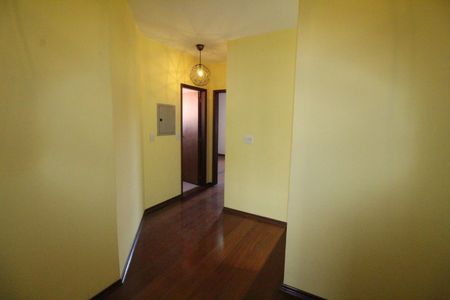 Casa para alugar com 420m², 4 quartos e 2 vagasCorredor