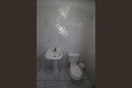 Casa para alugar com 420m², 4 quartos e 2 vagasBanheiro 2