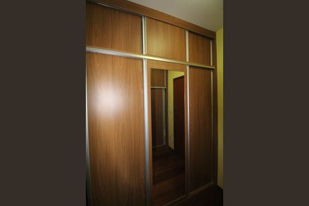 Casa para alugar com 420m², 4 quartos e 2 vagasCloset da Suíte