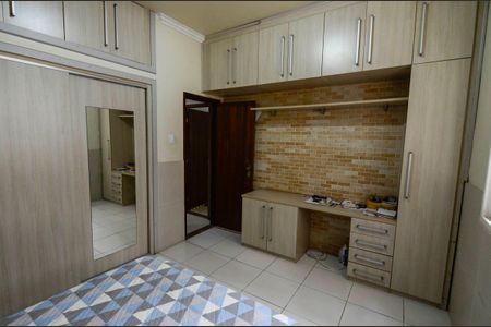 Casa à venda com 200m², 4 quartos e 3 vagas Casa à venda com 200m², 4 quartos e 3 vagasQuarto 3