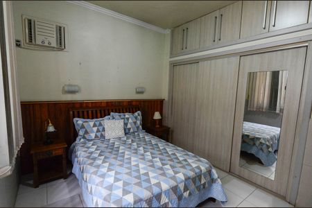 Casa à venda com 200m², 4 quartos e 3 vagas Casa à venda com 200m², 4 quartos e 3 vagasQuarto 3