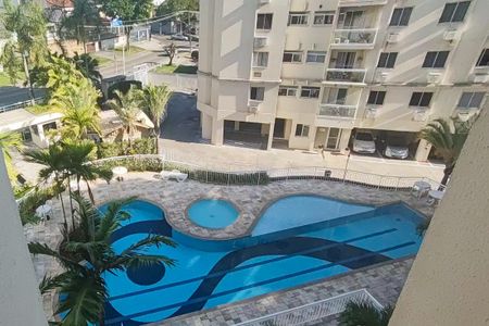 Apartamento à venda com 56m², 2 quartos e 1 vaga Apartamento à venda com 56m², 2 quartos e 1 vagaVista da Área de Serviço