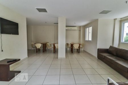 Apartamento à venda com 56m², 2 quartos e 1 vaga Apartamento à venda com 56m², 2 quartos e 1 vagaÁrea comum - Salão de festas