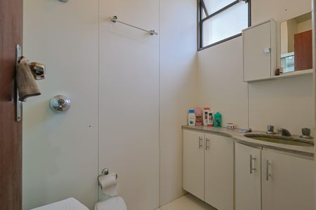 Apartamento à venda com 95m², 3 quartos e 1 vaga Apartamento à venda com 95m², 3 quartos e 1 vagaBanheiro da Suíte