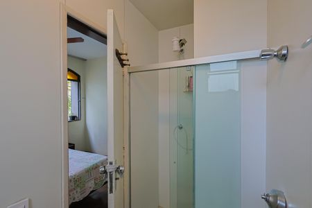 Apartamento à venda com 95m², 3 quartos e 1 vaga Apartamento à venda com 95m², 3 quartos e 1 vagaBanheiro da Suíte