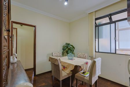 Apartamento à venda com 95m², 3 quartos e 1 vaga Apartamento à venda com 95m², 3 quartos e 1 vagaSala de Jantar
