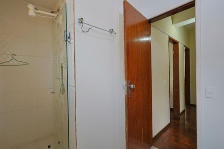 Apartamento à venda com 95m², 3 quartos e 1 vaga Apartamento à venda com 95m², 3 quartos e 1 vagaBanheiro