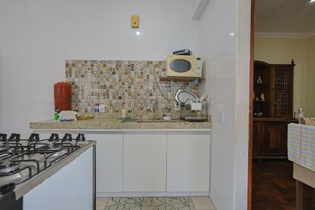 Apartamento à venda com 95m², 3 quartos e 1 vaga Apartamento à venda com 95m², 3 quartos e 1 vagaCozinha e Área de Serviço