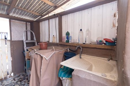 Casa à venda com 200m², 4 quartos e 3 vagas Casa à venda com 200m², 4 quartos e 3 vagasÁrea de Serviço