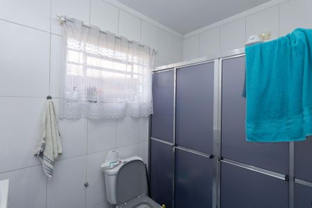 Casa à venda com 200m², 4 quartos e 3 vagas Casa à venda com 200m², 4 quartos e 3 vagasBanheiro 2