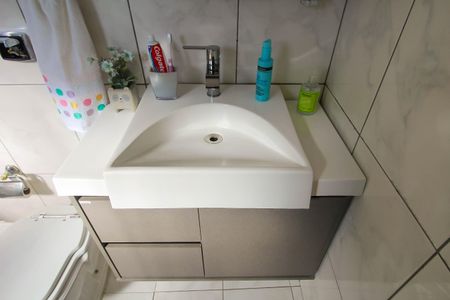 Casa à venda com 225m², 3 quartos e 4 vagas Casa à venda com 225m², 3 quartos e 4 vagasBanheiro da Suíte