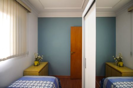 Casa à venda com 225m², 3 quartos e 4 vagas Casa à venda com 225m², 3 quartos e 4 vagasQuarto 1