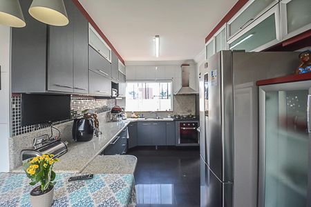 Apartamento à venda com 177m², 3 quartos e 3 vagas Apartamento à venda com 177m², 3 quartos e 3 vagasCozinha