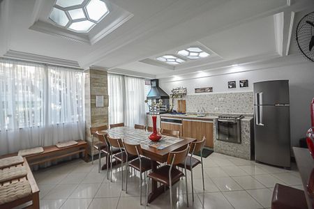 Apartamento à venda com 177m², 3 quartos e 3 vagas Apartamento à venda com 177m², 3 quartos e 3 vagasÁrea comum - Salão de festas