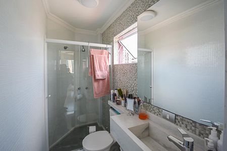 Apartamento à venda com 177m², 3 quartos e 3 vagas Apartamento à venda com 177m², 3 quartos e 3 vagasBanheiro da Suíte 2