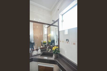 Apartamento à venda com 177m², 3 quartos e 3 vagas Apartamento à venda com 177m², 3 quartos e 3 vagasLavabo