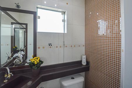 Apartamento à venda com 177m², 3 quartos e 3 vagas Apartamento à venda com 177m², 3 quartos e 3 vagasLavabo