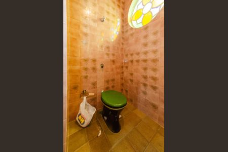 Casa à venda com 424m², 4 quartos e 6 vagas Casa à venda com 424m², 4 quartos e 6 vagasLavabo