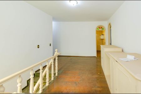 Casa à venda com 424m², 4 quartos e 6 vagas Casa à venda com 424m², 4 quartos e 6 vagasSala 3