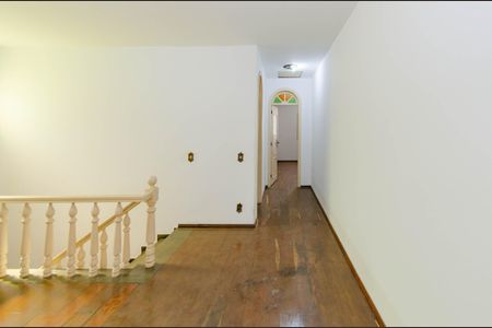 Casa à venda com 424m², 4 quartos e 6 vagas Casa à venda com 424m², 4 quartos e 6 vagasSala 3