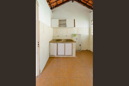 Casa à venda com 424m², 4 quartos e 6 vagas Casa à venda com 424m², 4 quartos e 6 vagasÁrea de serviço