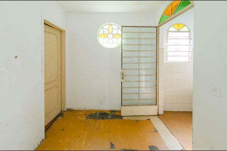 Casa à venda com 424m², 4 quartos e 6 vagas Casa à venda com 424m², 4 quartos e 6 vagasQuarto de serviço